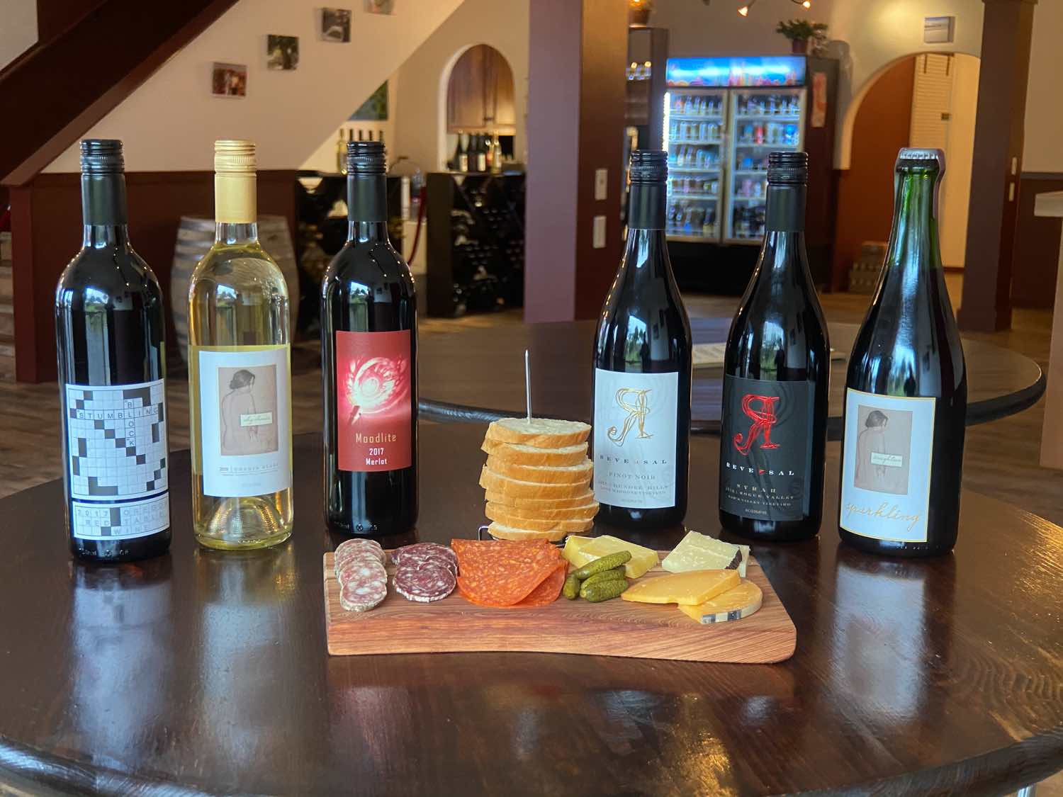 Follow Chenin Carlton Instagram – https://www.instagram.com/shychenin/ Follow Twist Wine Company Website – https://www.twistwine.com/ Facebook – https://www.facebook.com/TwistWineCo Instagram – https://www.instagram.com/twist_wine_co/ Twitter – https://twitter.com/HoltmansDonuts 