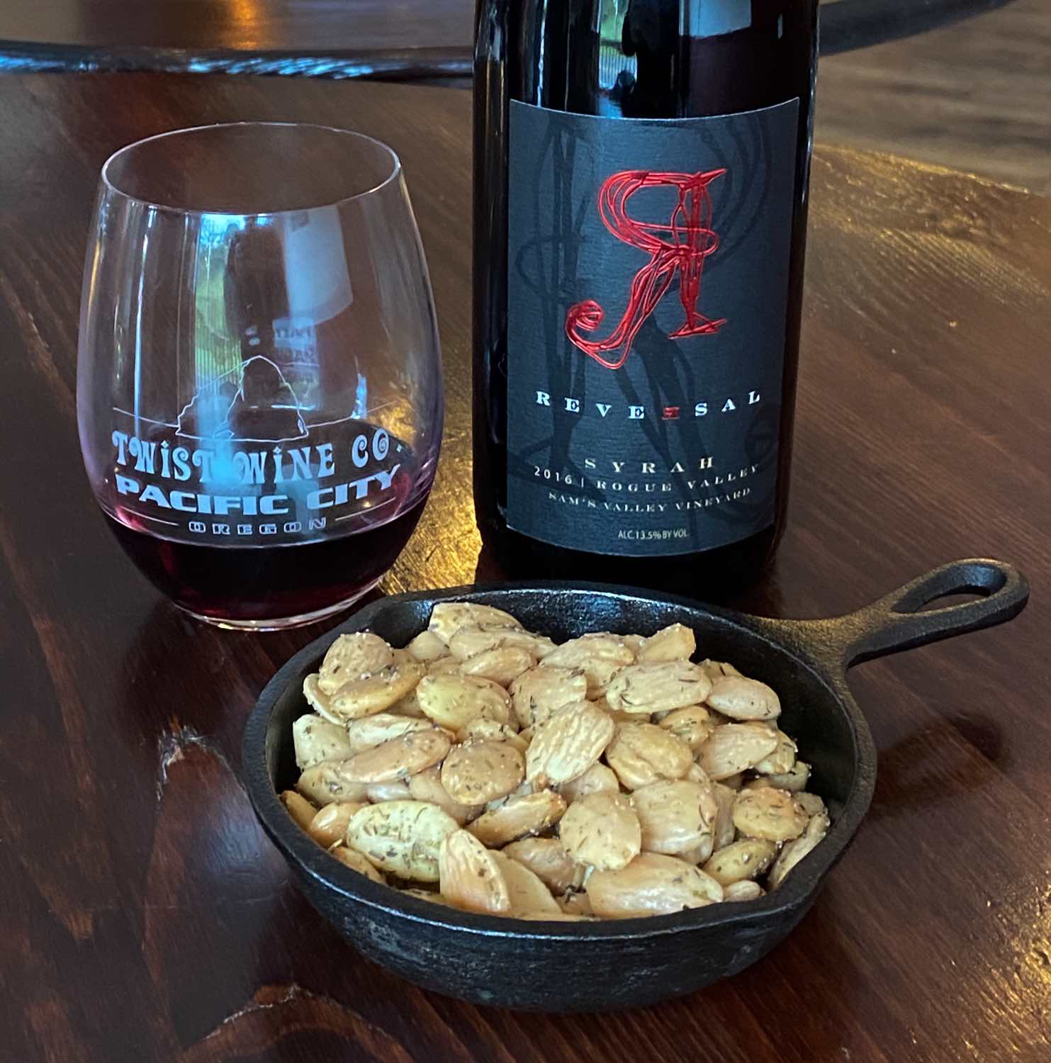 Follow Chenin Carlton Instagram – https://www.instagram.com/shychenin/ Follow Twist Wine Company Website – https://www.twistwine.com/ Facebook – https://www.facebook.com/TwistWineCo Instagram – https://www.instagram.com/twist_wine_co/ Twitter – https://twitter.com/HoltmansDonuts 