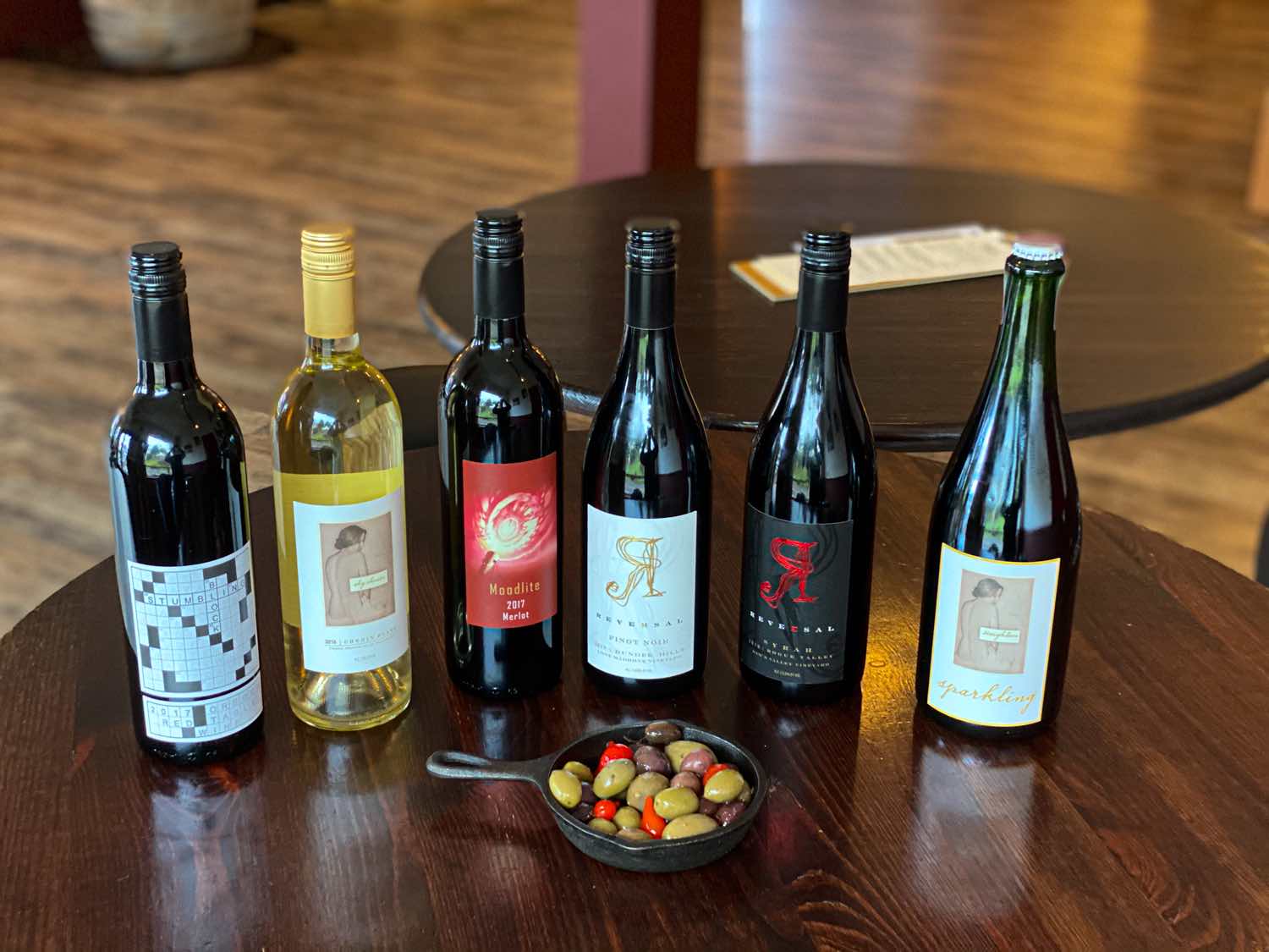 Follow Chenin Carlton Instagram – https://www.instagram.com/shychenin/ Follow Twist Wine Company Website – https://www.twistwine.com/ Facebook – https://www.facebook.com/TwistWineCo Instagram – https://www.instagram.com/twist_wine_co/ Twitter – https://twitter.com/HoltmansDonuts 