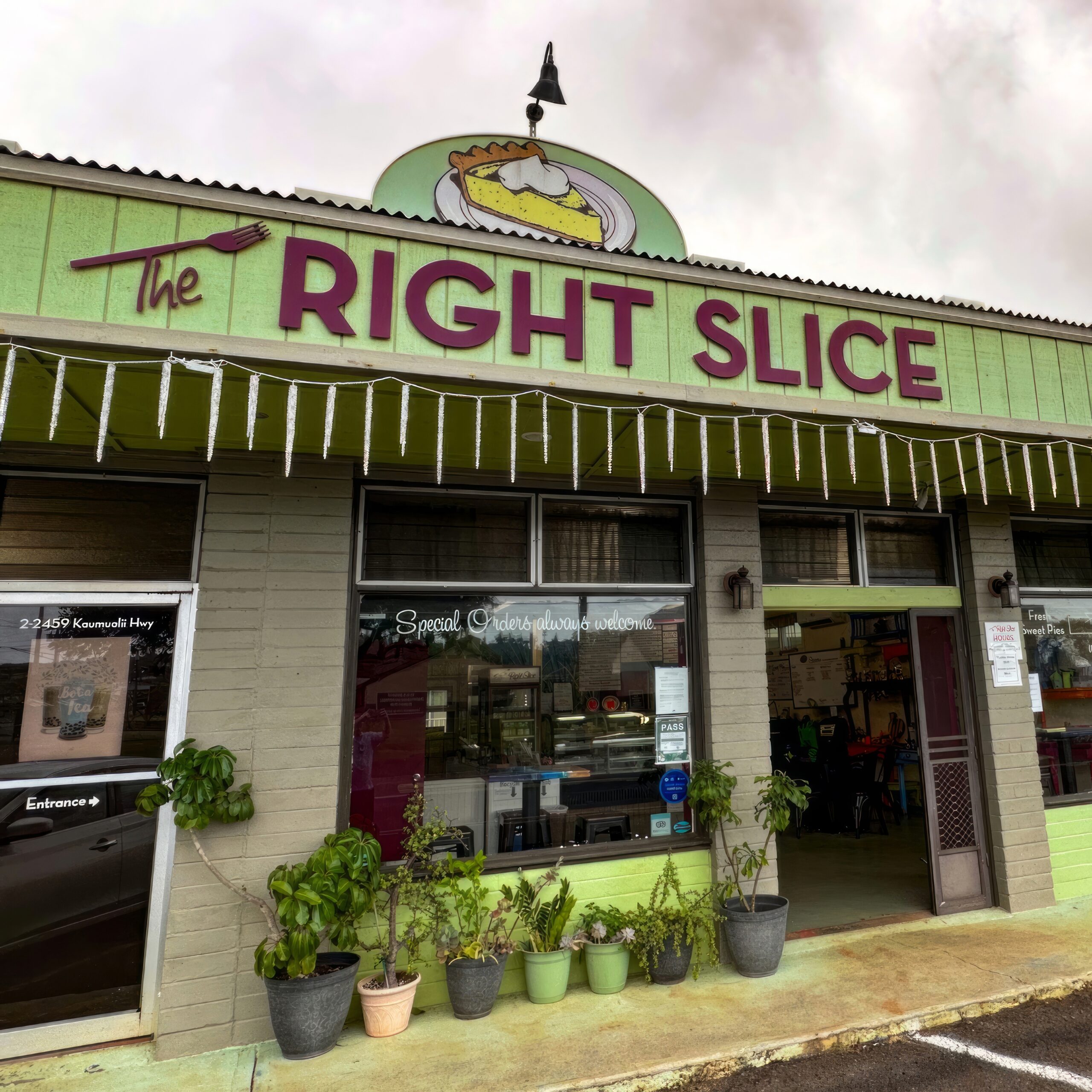 The Right Slice Pie Shop Kauai